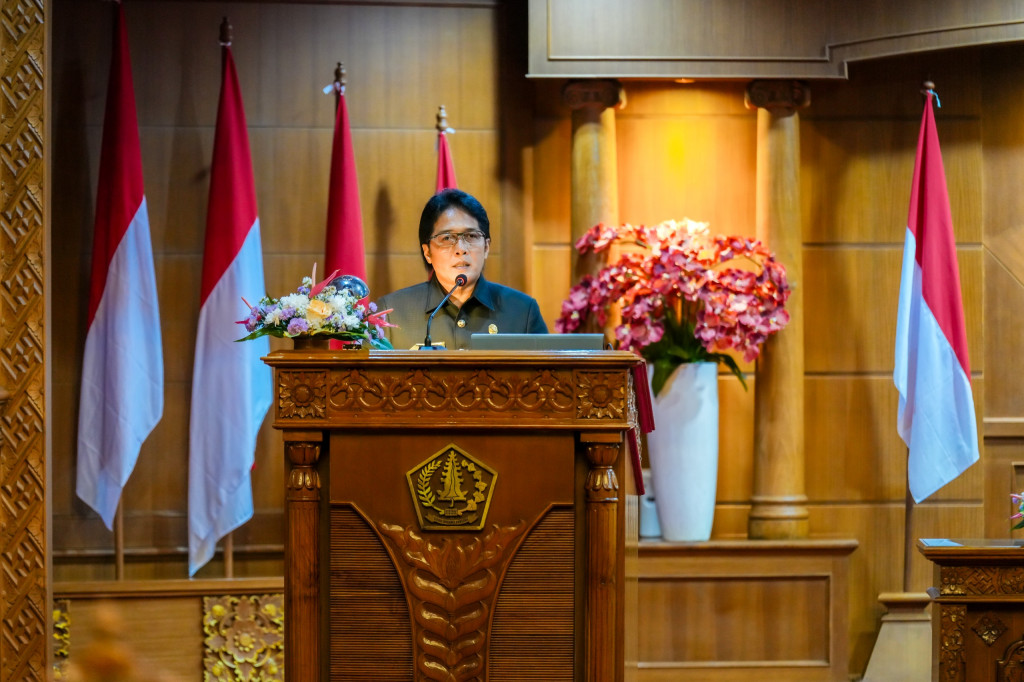 Rapat Paripurna Pengambilan Keputusan Terhadap Raperda RTRW Badung 2025-2045